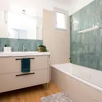T2 Proche Métro Apartamento