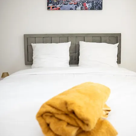 Pink Signature Daire