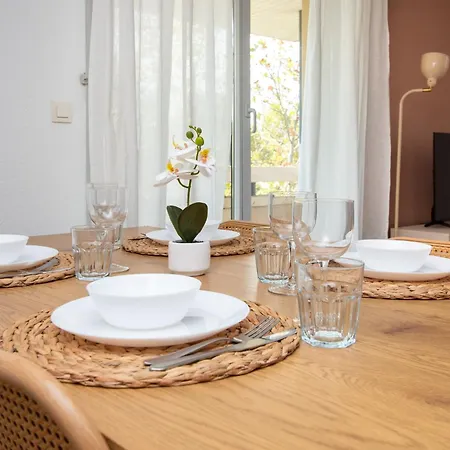 Pink Signature Daire *