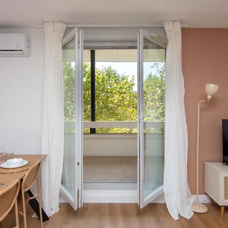 Pink Signature Daire Toulouse